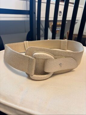 Adjustable Chico’s belt like new size S/M